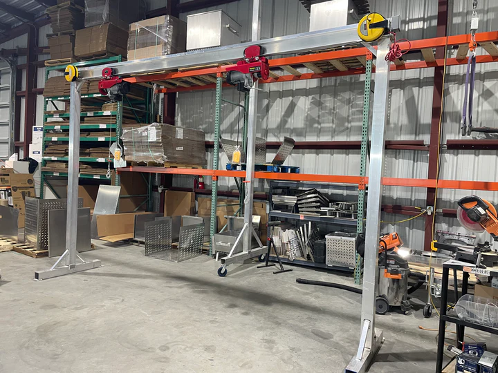 Gantry lifting system